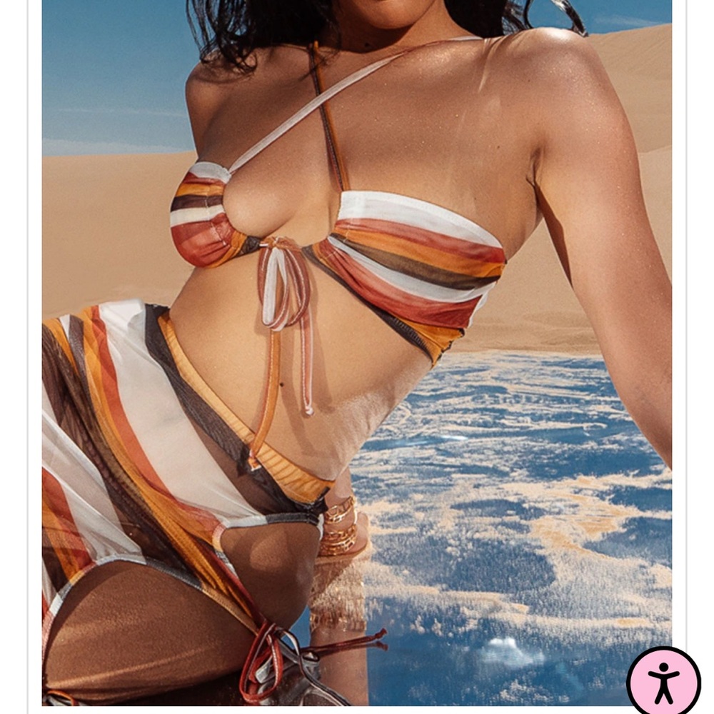 Dona cat x Pretty Little Thing collab set